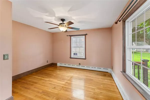 132 Avenue B, Woonsocket, RI 02895