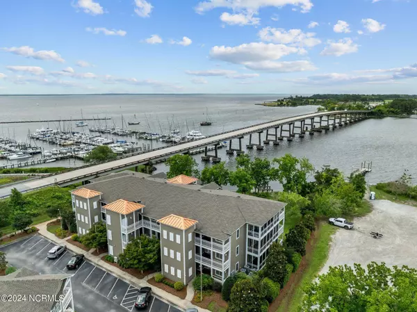 300 Midyette Street #A8, Oriental, NC 28571