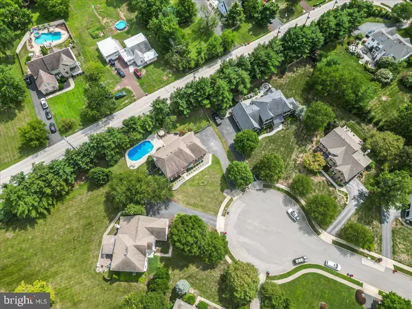 2010 BLACK BIRD CIR, Norristown, PA 19403