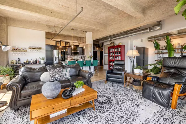 525 E Chicago Unit 305, Milwaukee, WI 53202