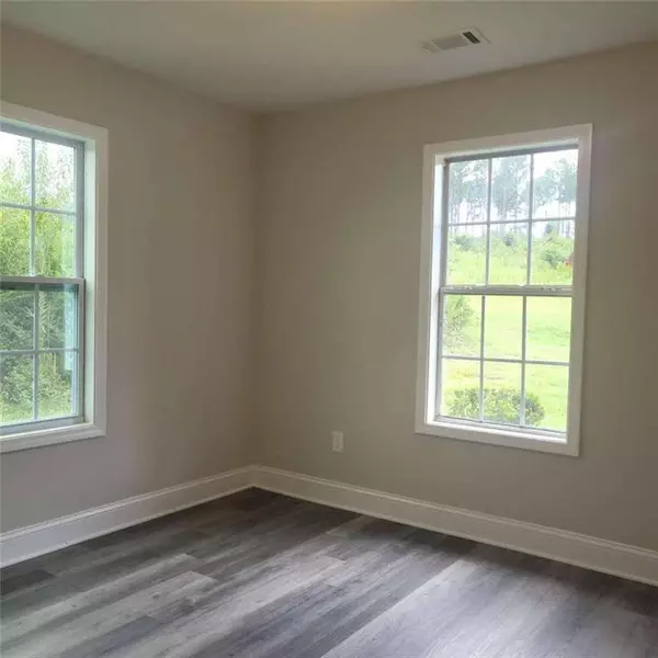 135 Kendall DR, Griffin, GA 30224