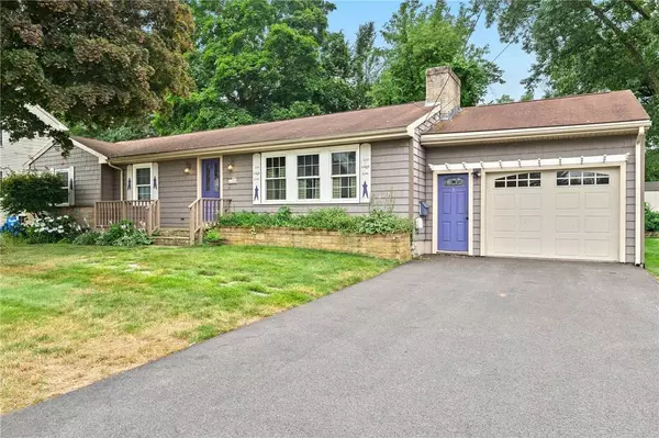 132 Avenue B, Woonsocket, RI 02895