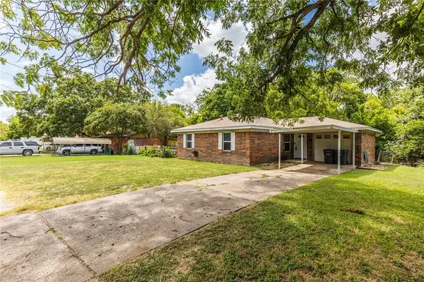 4001 Hiland Drive, Waco, TX 76711