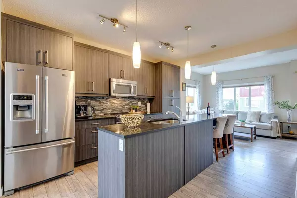 332 Marquis LN SE, Calgary, AB T3M 2G8