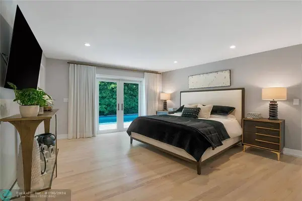 34 Cayuga Rd, Sea Ranch Lakes, FL 33308