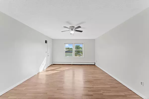 12 Windermere Avenue #APT C, Vernon, CT 06066