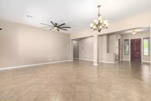 12833 W MARLETTE Avenue, Litchfield Park, AZ 85340