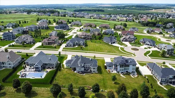 975 Carnoustie Way, Oregon, WI 53575