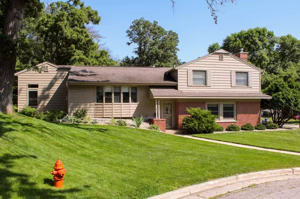 2007 13th AVE NW, Rochester, MN 55901