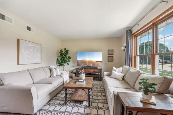 903 Centennial Parkway, Waunakee, WI 53597