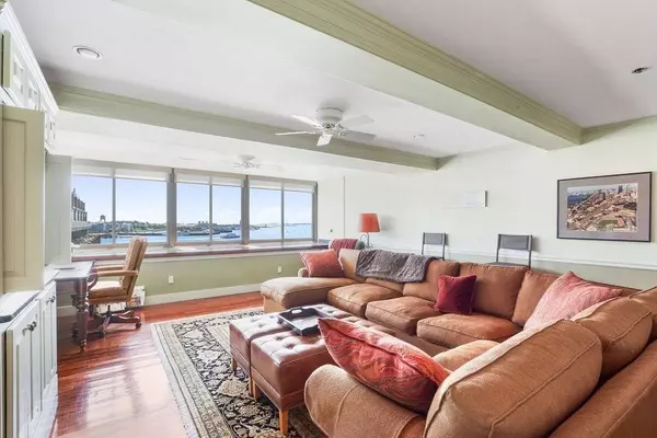 357 Commercial St #725, Boston, MA 02109