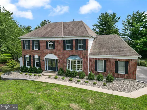 2010 BLACK BIRD CIR, Norristown, PA 19403