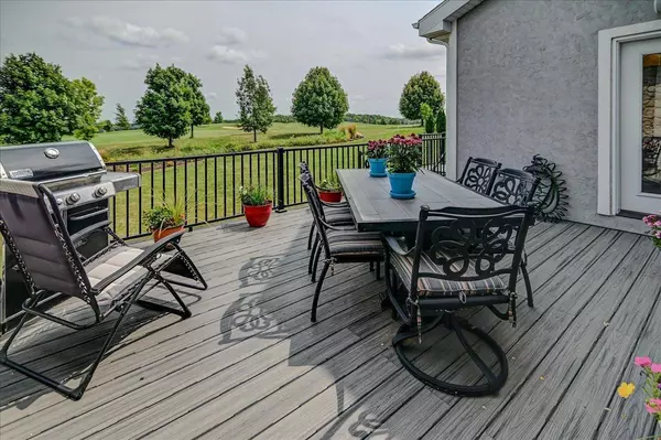 975 Carnoustie Way, Oregon, WI 53575