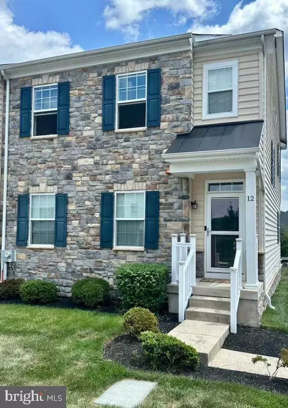 12 SKYLAR CIR, Media, PA 19063