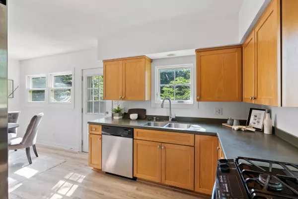 2709 E Whittaker, Saint Francis, WI 53235