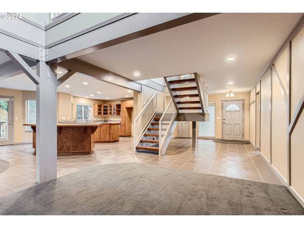 2370 NE JACKSON SCHOOL RD, Hillsboro, OR 97124