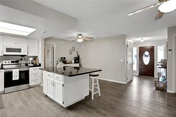 936 SOUTHPOINT LN, Lakeland, FL 33813