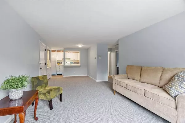 666 Farm Rd #7, Marlborough, MA 01752