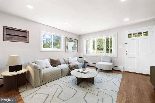 697 TOLLGATE RD, Quakertown, PA 18951