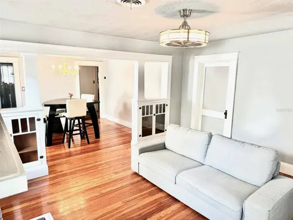 1206 E ELLICOTT ST, Tampa, FL 33603