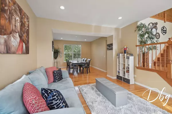 404 Middlebury DR, Lake Villa, IL 60046