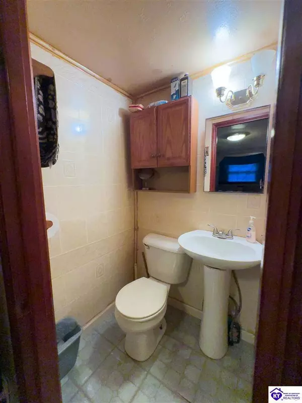 3110 Rabbit Run Road, Vine Grove, KY 40175