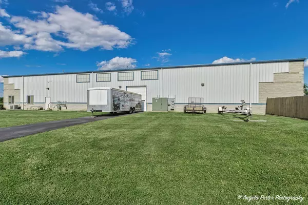 5402 Austin CT, Ringwood, IL 60072