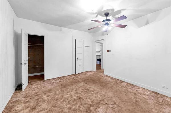 2754 Angier RD, Huntsville, TX 77340