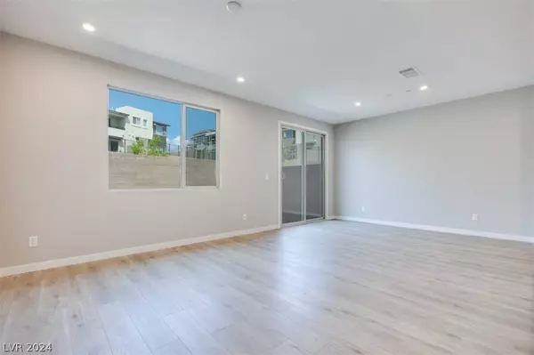 681 Echelon Street, Las Vegas, NV 89138