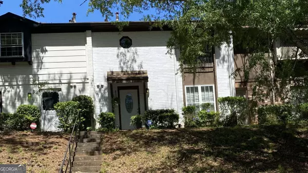 618 Garden Walk DR, Stone Mountain, GA 30083