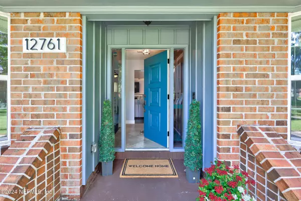 12761 DOGWOOD HILL DR, Jacksonville, FL 32223