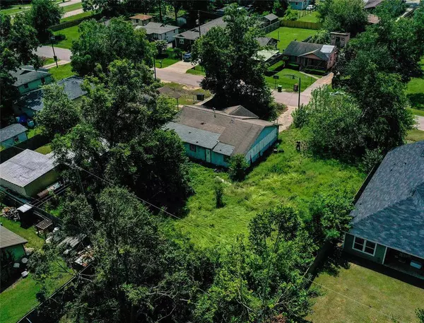 7802 Hanfro LN, Houston, TX 77088