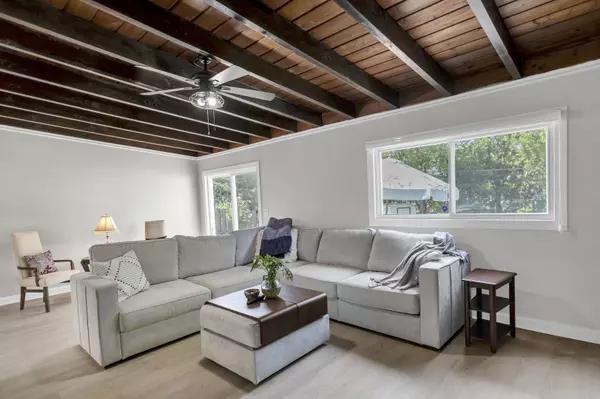 446 Norton AVE, Glendale Heights, IL 60139