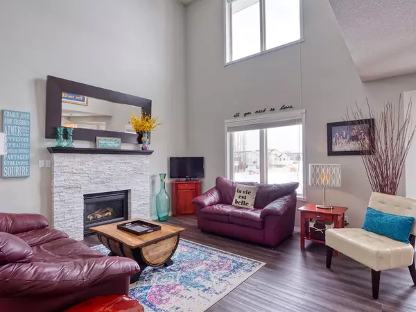 112 Darling CRES, Red Deer, AB T4R 2V8