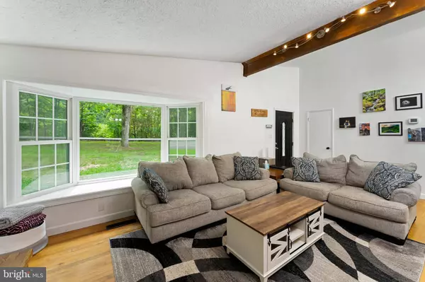 765 MOUNTAIN VIEW RD, Fredericksburg, VA 22406