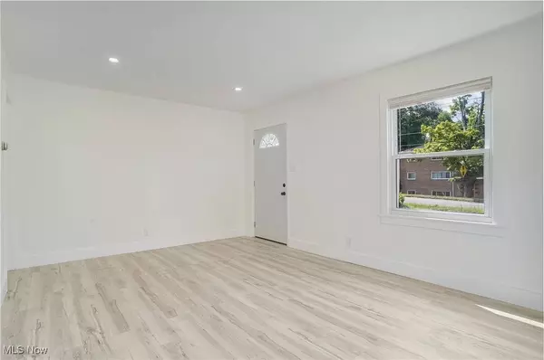 62 Shields RD, Boardman, OH 44512