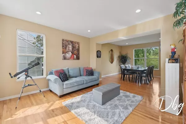 404 Middlebury DR, Lake Villa, IL 60046