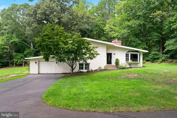 765 MOUNTAIN VIEW RD, Fredericksburg, VA 22406