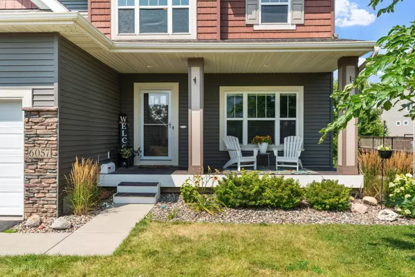 6057 158th ST W, Apple Valley, MN 55124