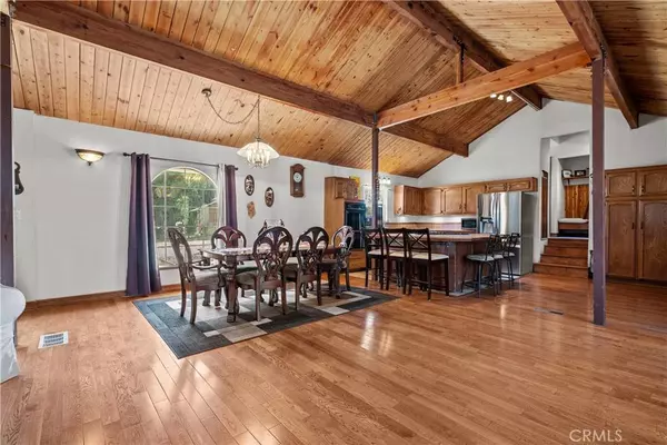 809 Glenbrook DR, Frazier Park, CA 93225