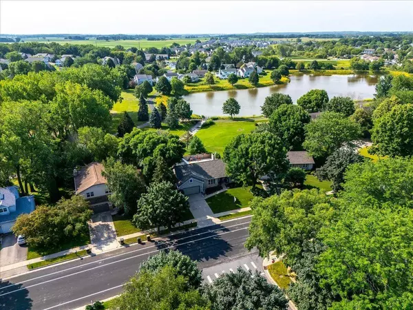 797 Thomas Drive, Sun Prairie, WI 53590