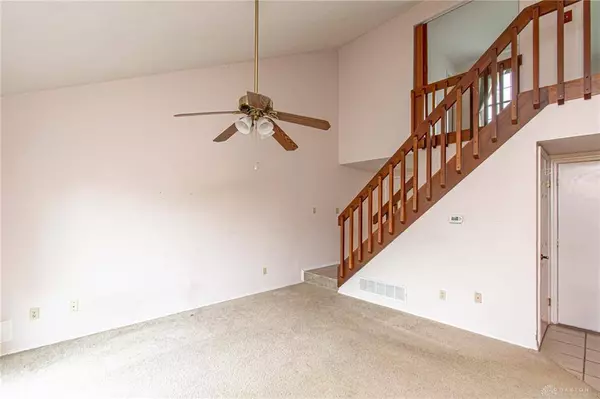 1523 Eagle Highlands Drive, Fairborn, OH 45324