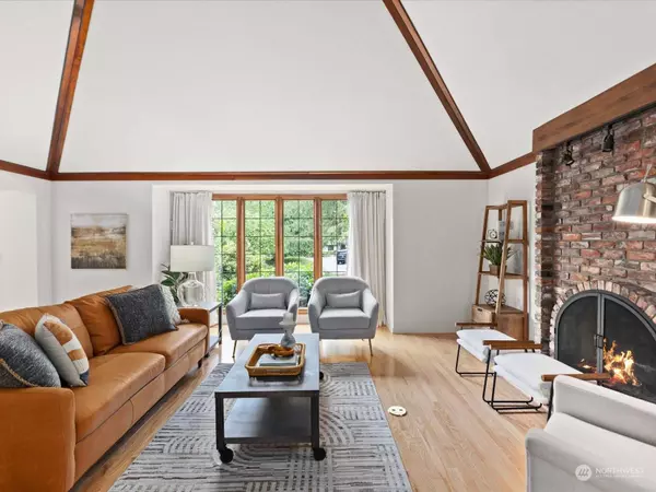 13202 NE 55th PL, Bellevue, WA 98005