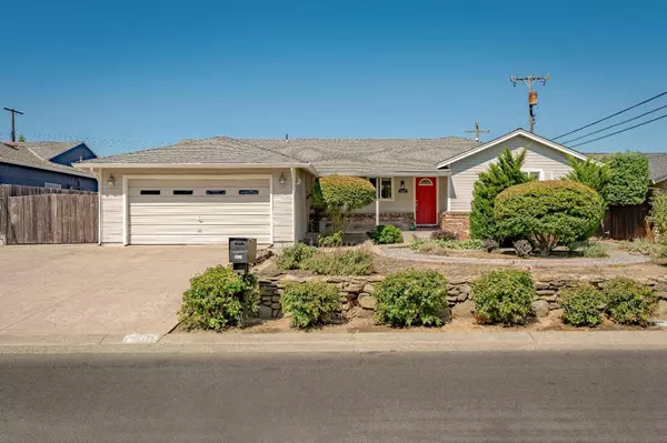 3029 Stanton CIR, Carmichael, CA 95608