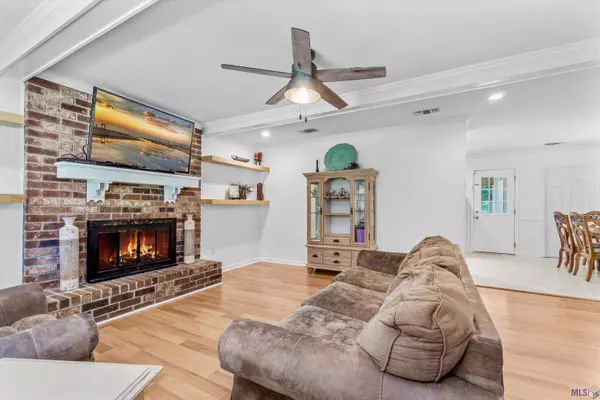 14932 ASHVILLE AVE, Pride, LA 70770