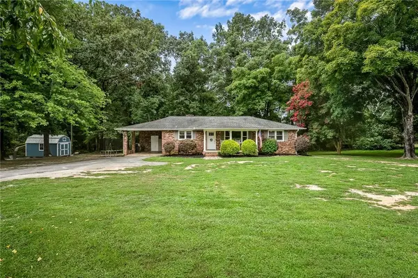 518 Docheno RD, Belton, SC 29627