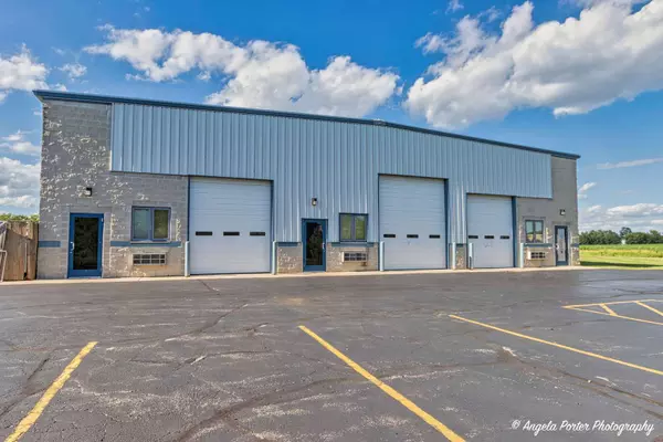 5402 Austin CT, Ringwood, IL 60072