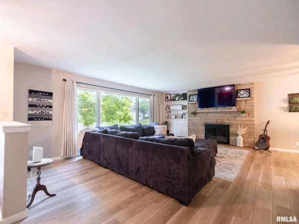 503 WILSHIRE DR, Washington, IL 61571