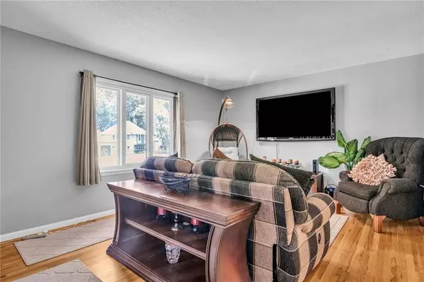 11811 Belmont AVE, Kansas City, MO 64134