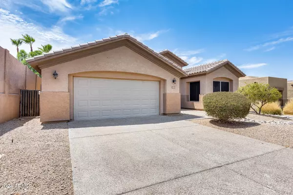 11418 S SANTA FE Lane, Goodyear, AZ 85338